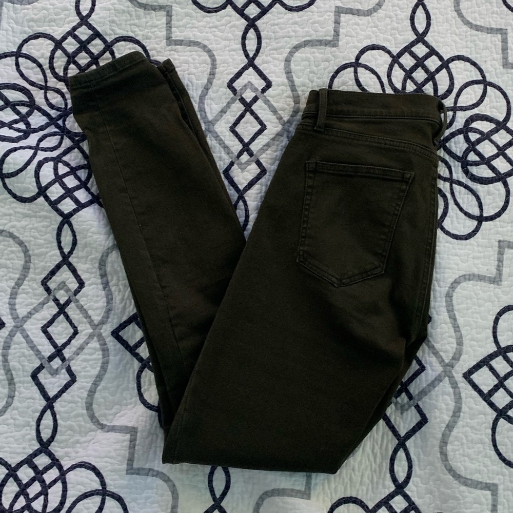 Gap olive green skinny jeans